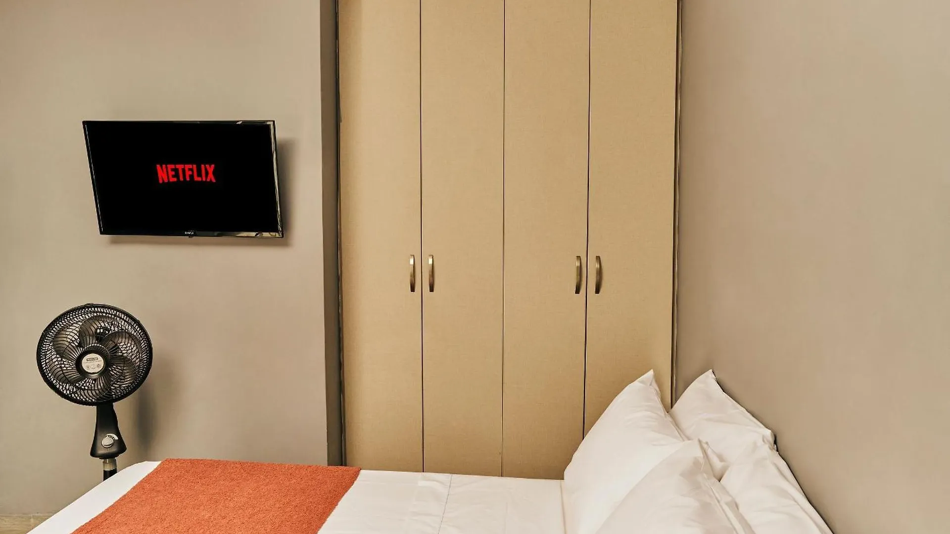 アパート Apartamentos Y Loft En Zona Rosa De Laureles メデジン