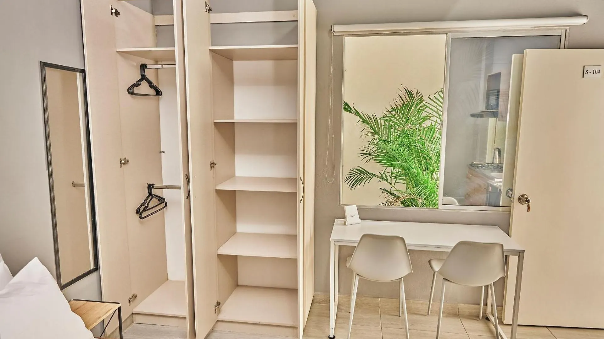 Apartamentos Y Loft En Zona Rosa De Laureles Medellin 0*,  Colombia