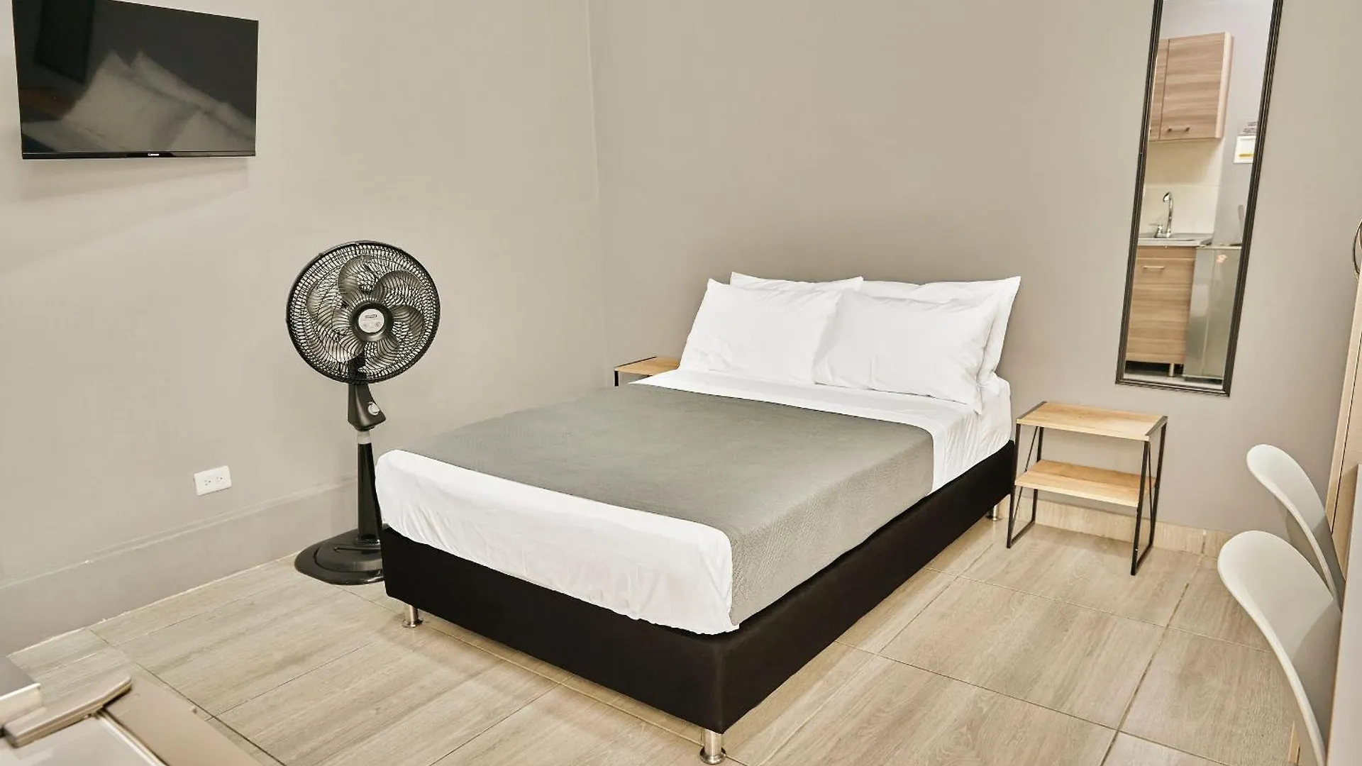 Apartamentos Y Loft En Zona Rosa De Laureles Medellin Apartment