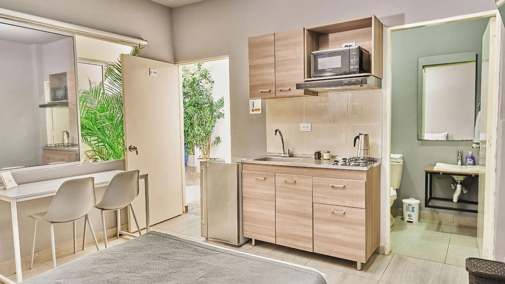 Apartamentos Y Loft En Zona Rosa De Laureles Medellin 0*,  Colombia