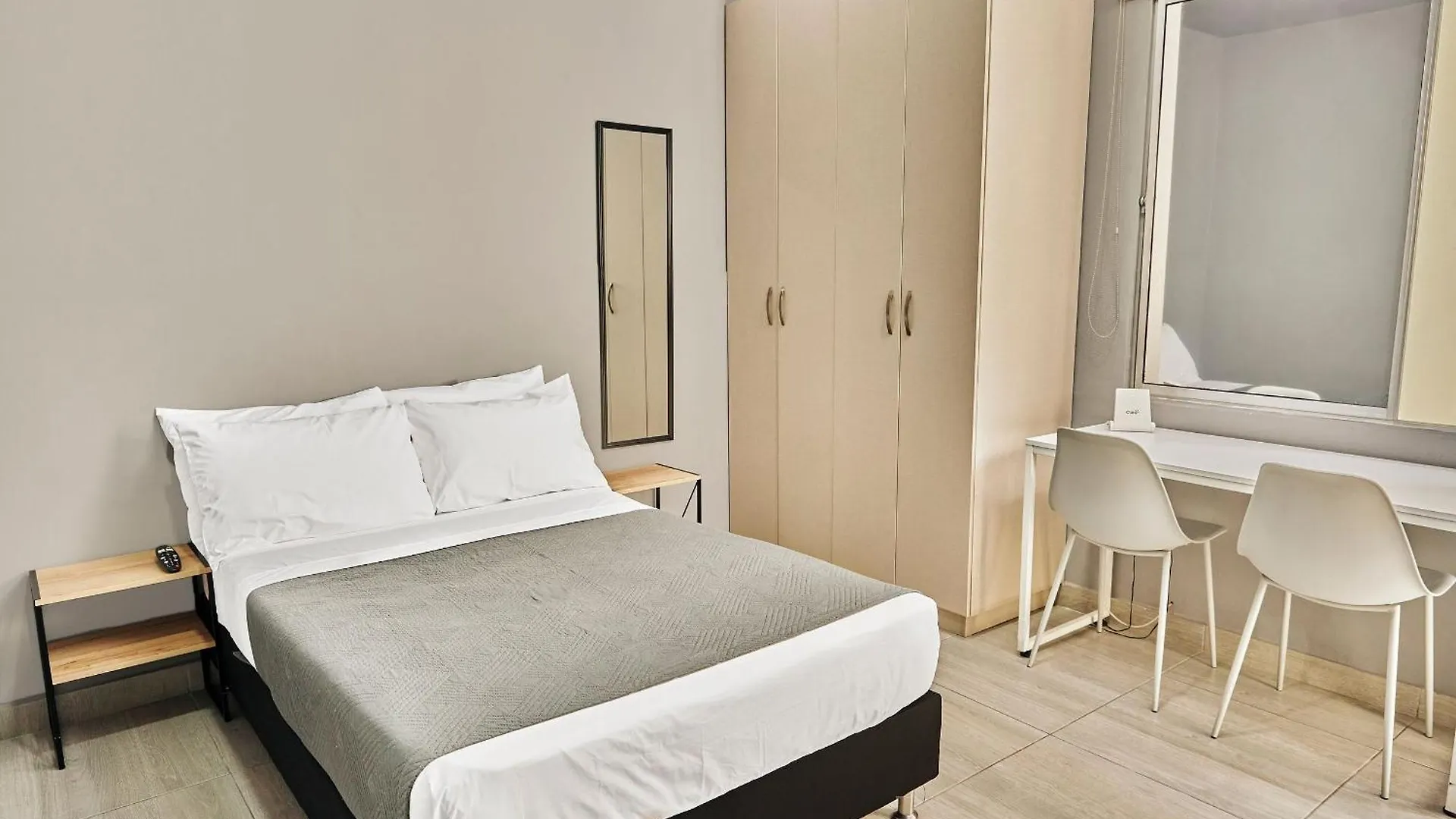 Apartamentos Y Loft En Zona Rosa De Laureles Medellin 0*,