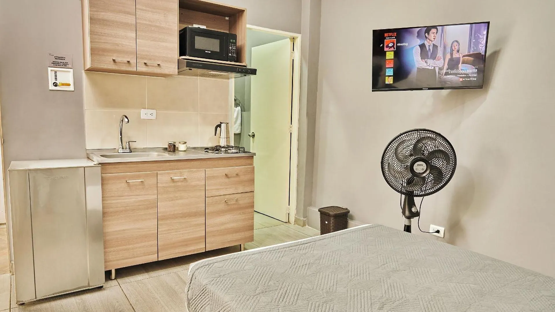 Apartamentos Y Loft En Zona Rosa De Laureles Medellin 0*,  Colombia