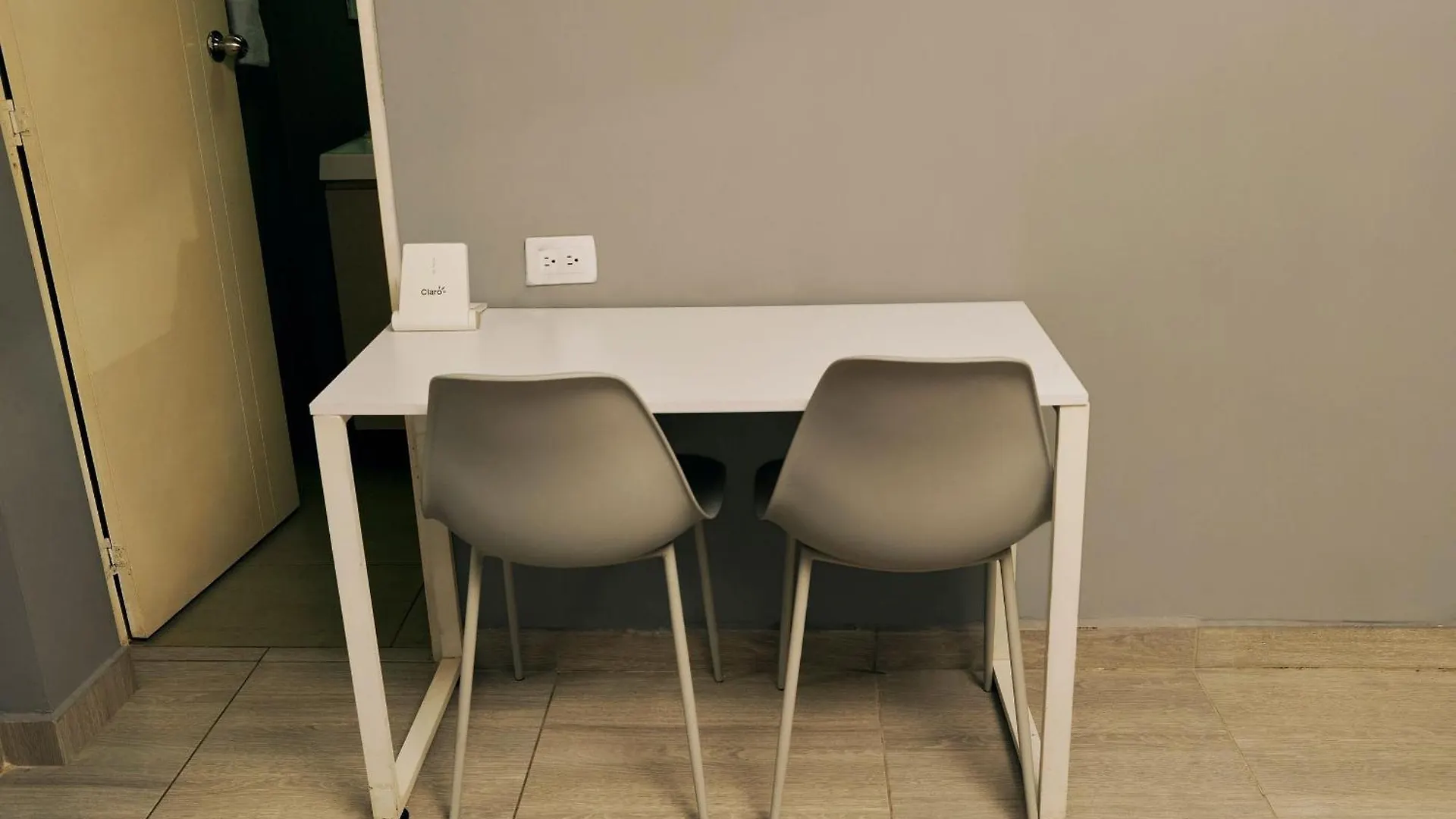 Apartamentos Y Loft En Zona Rosa De Laureles Medellin 0*,
