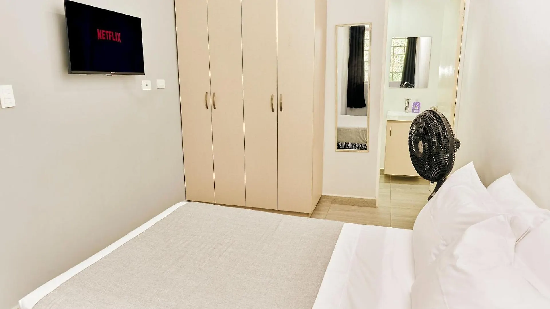 Apartamentos Y Loft En Zona Rosa De Laureles Medellin 0*,  Colombia
