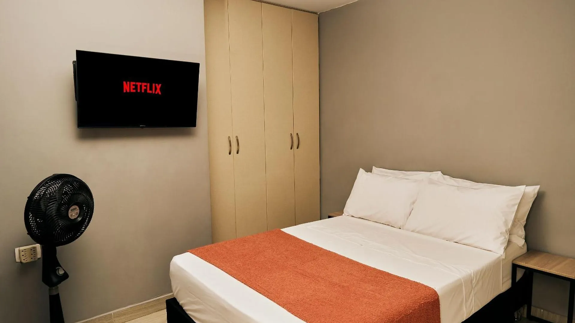 Apartamentos Y Loft En Zona Rosa De Laureles Medellin 0*,