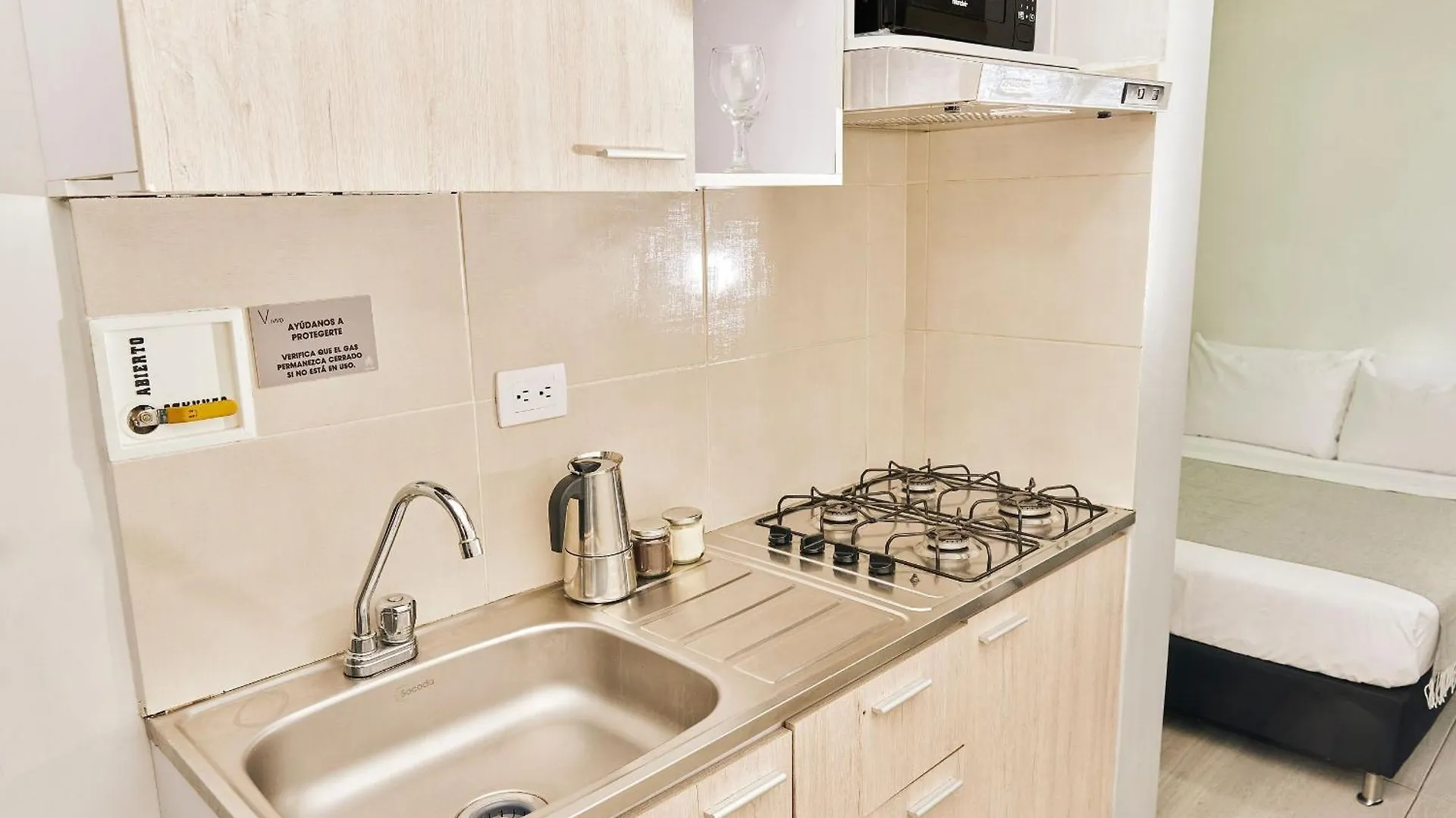 Apartamentos Y Loft En Zona Rosa De Laureles Medellin 0*,