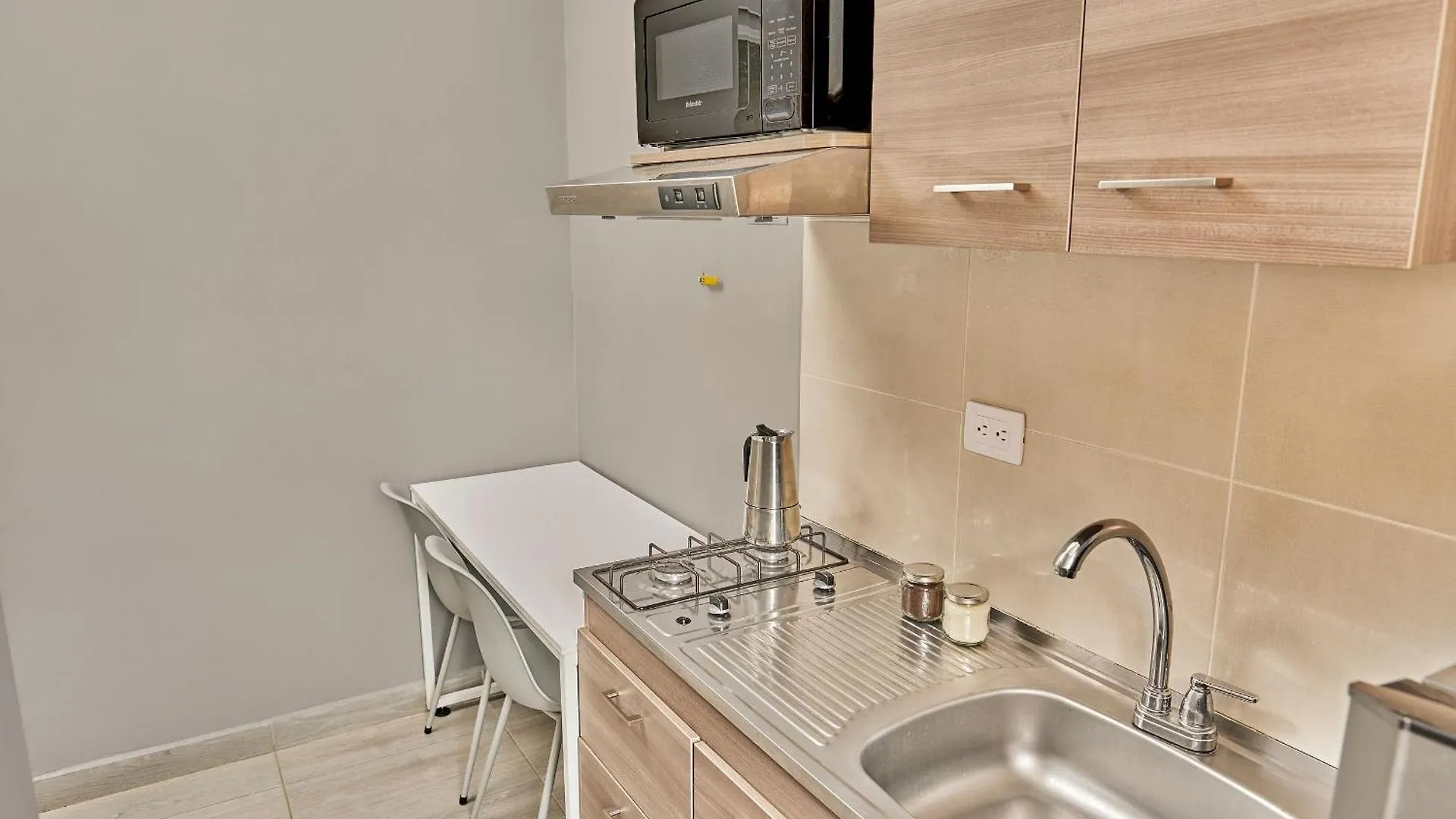 Apartamentos Y Loft En Zona Rosa De Laureles Medellin Apartment